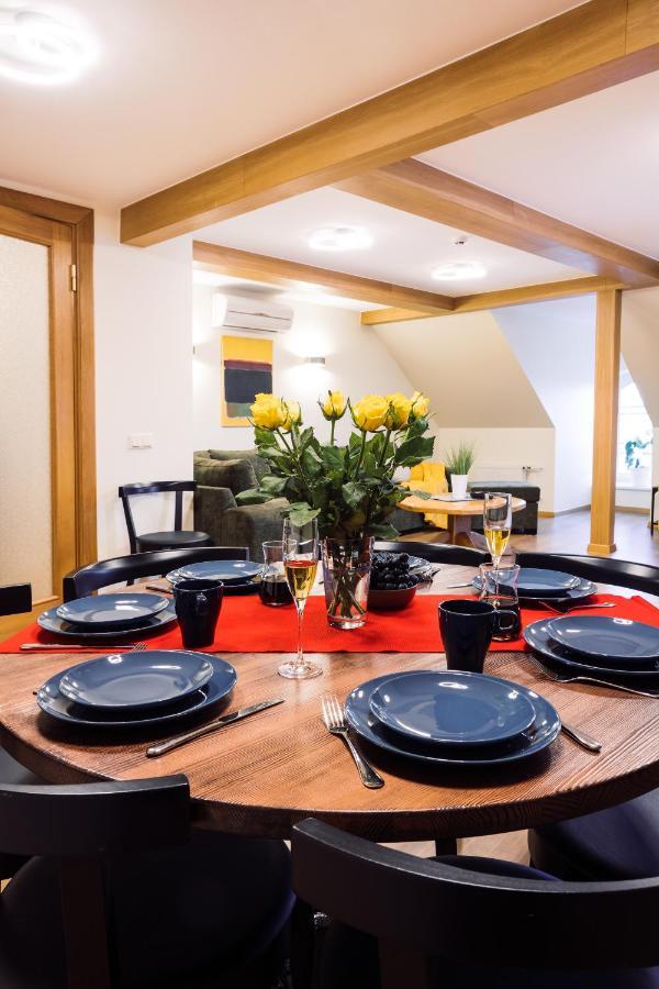 Rothko Apartment/8 Guests/4Bedrooms/Riga Old Town 외부 사진