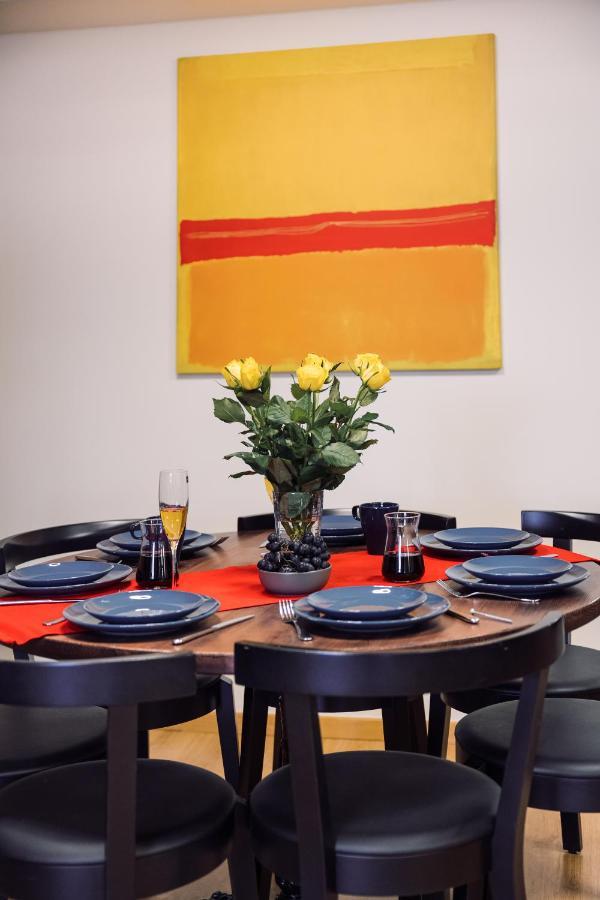 Rothko Apartment/8 Guests/4Bedrooms/Riga Old Town 외부 사진