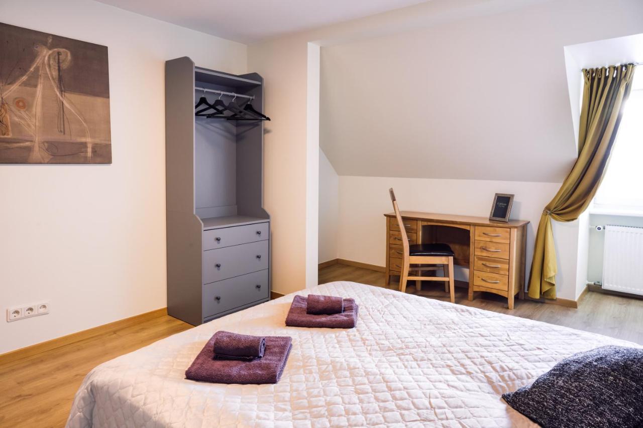 Rothko Apartment/8 Guests/4Bedrooms/Riga Old Town 외부 사진
